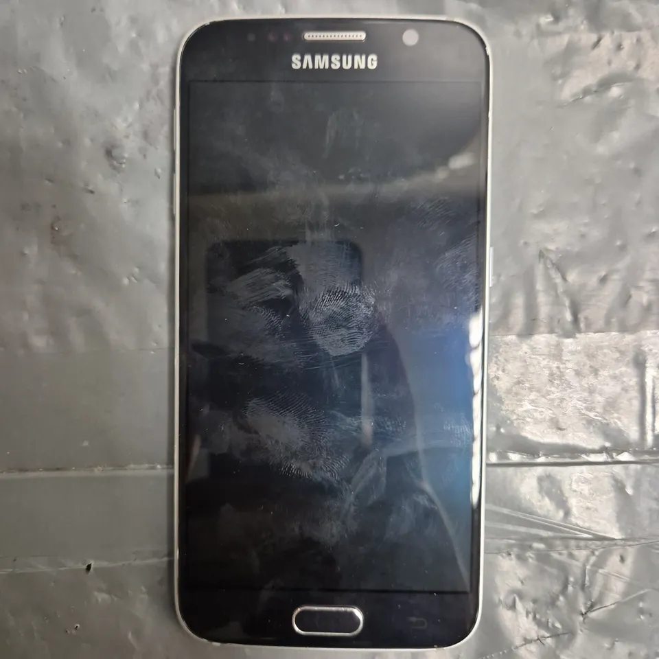 SAMSUNG GALAXY S6 SMARTPHONE 