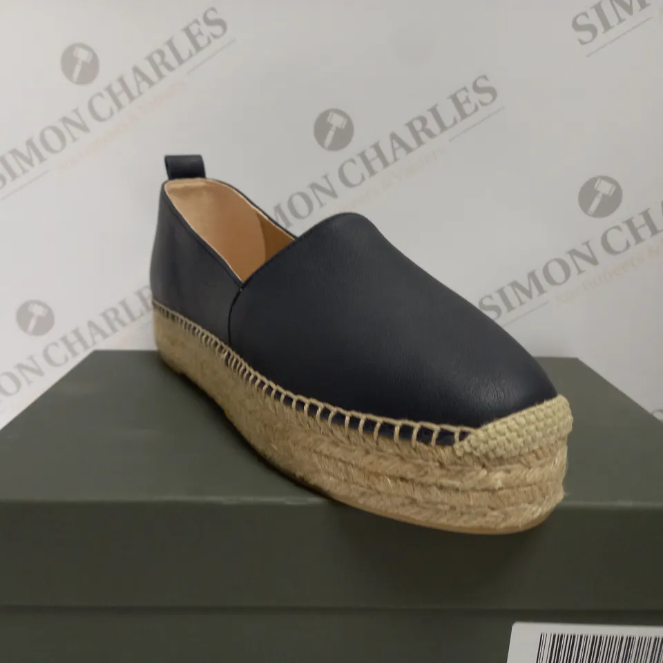 BOXED HOBBS ALICIA ESPADRILLE IN NAVY - SIZE 6