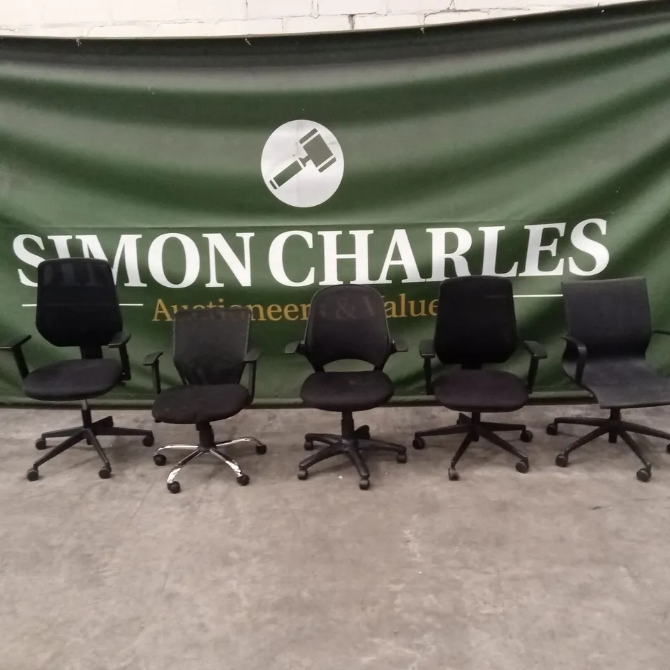 10 x ASSORTED SWIVEL OFFICE CHAIRS