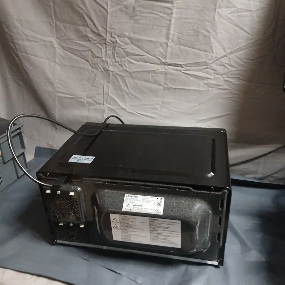 HISENSE MICROWAVE OVEN – BLACK, COUNTERTOP - 700W