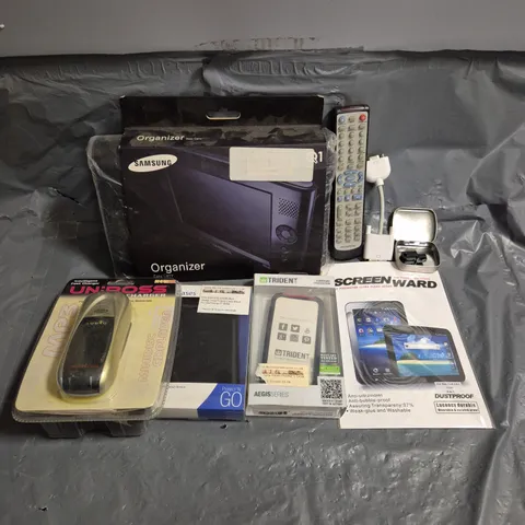 BOX OF APPROX 20 ASSORTED ELECTRICAL ITEMS & ACCESSORIES TO INCLUDE - PHONE CASES - SAMSUNG NOTEBOOK ORGANIZER - UNIROSS AUDIO CHARGER - ETC - COLLECTION ONLY