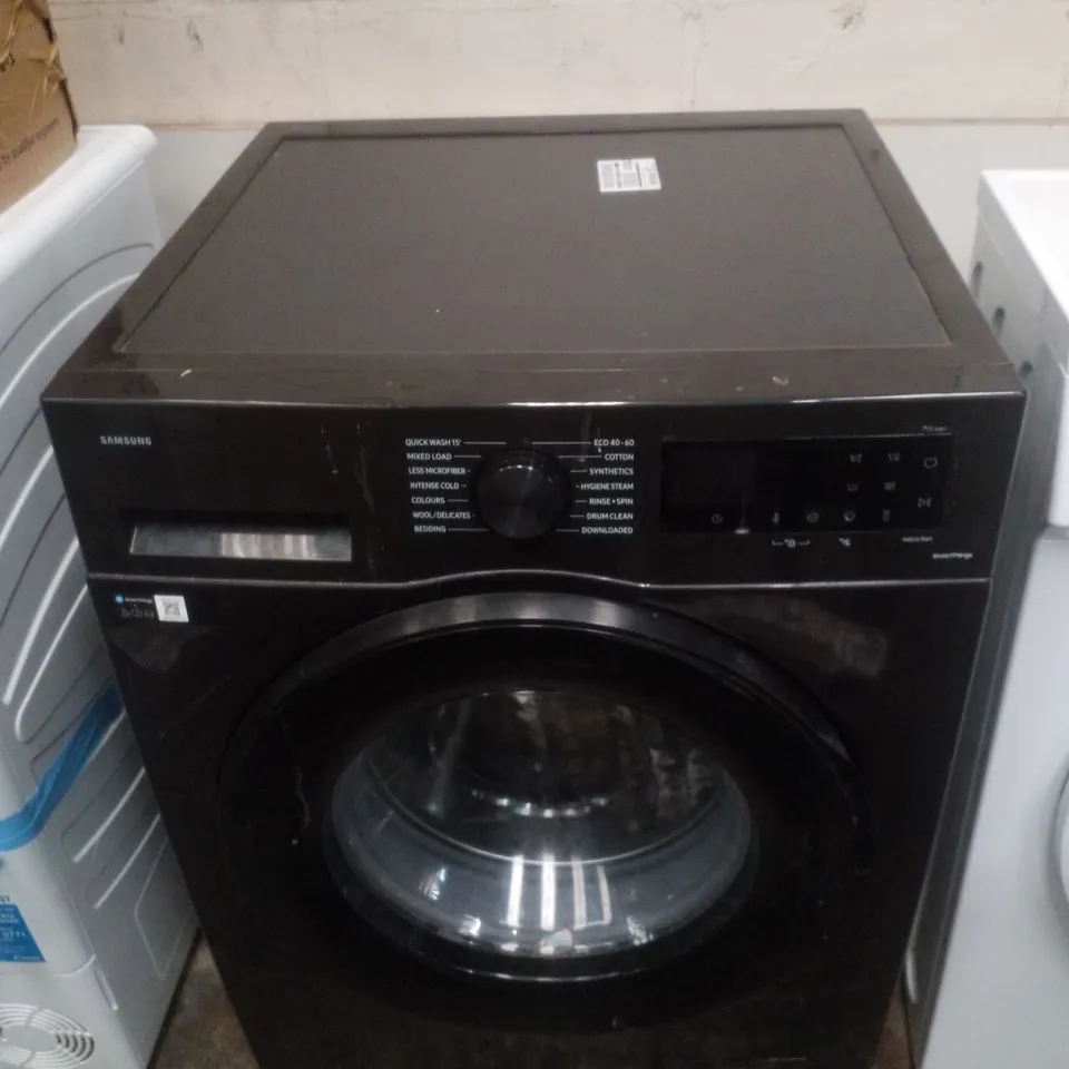 SAMSUNG SERIES 5 FREESTANDING WASHING MACHINE IN BLACK - WW90CGC04DABEU