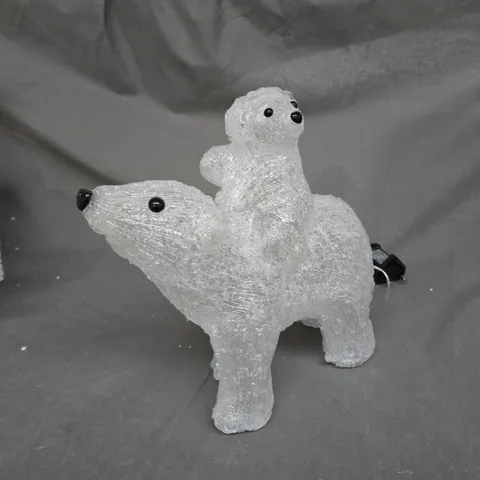 ACRYLIC MUMMY AND BABY POLAR BEAR OUTDOOR