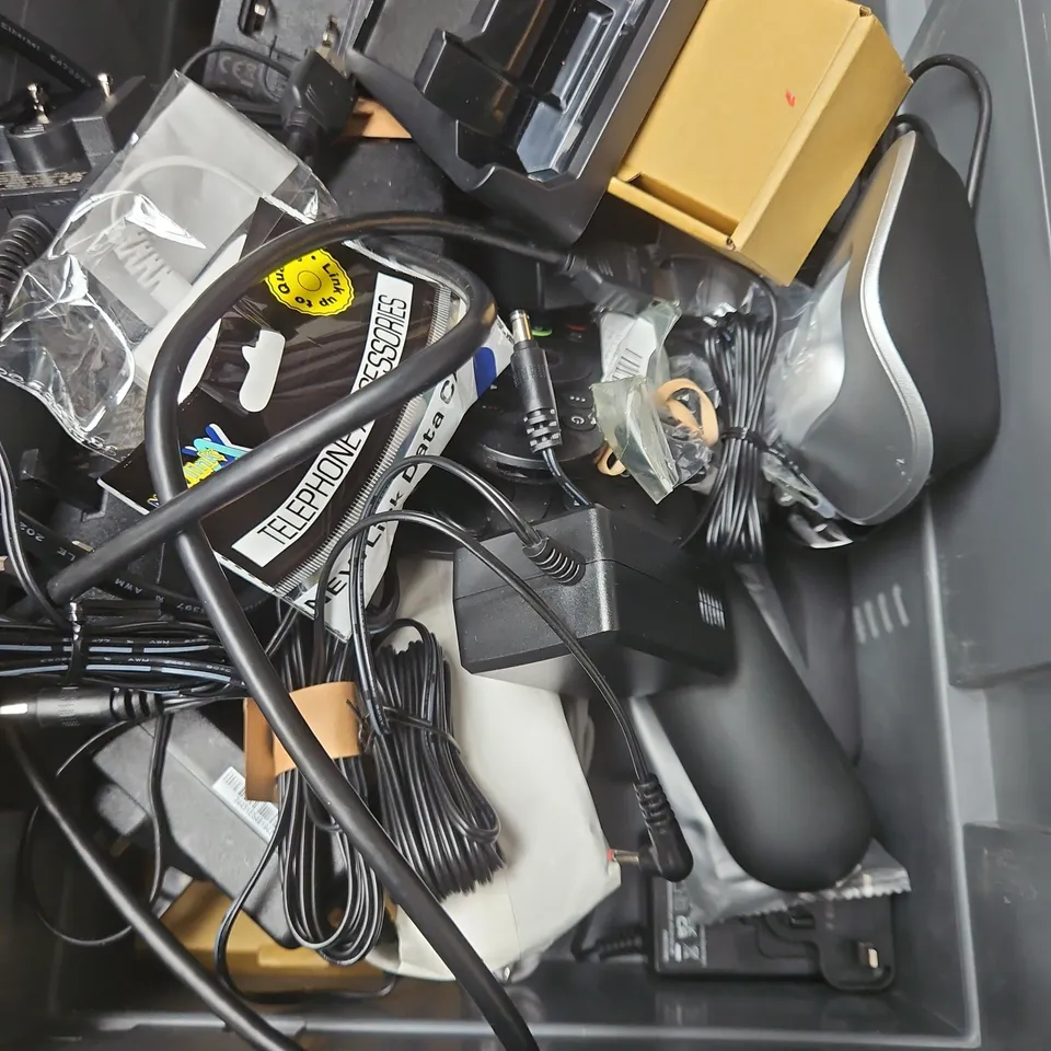 APPROXIMATELY 15 ASSORTED ELECTRICAL PRODUCTS TO INCLUDE REMOTES, CABLES, SKY PRODUCTS ETC 
