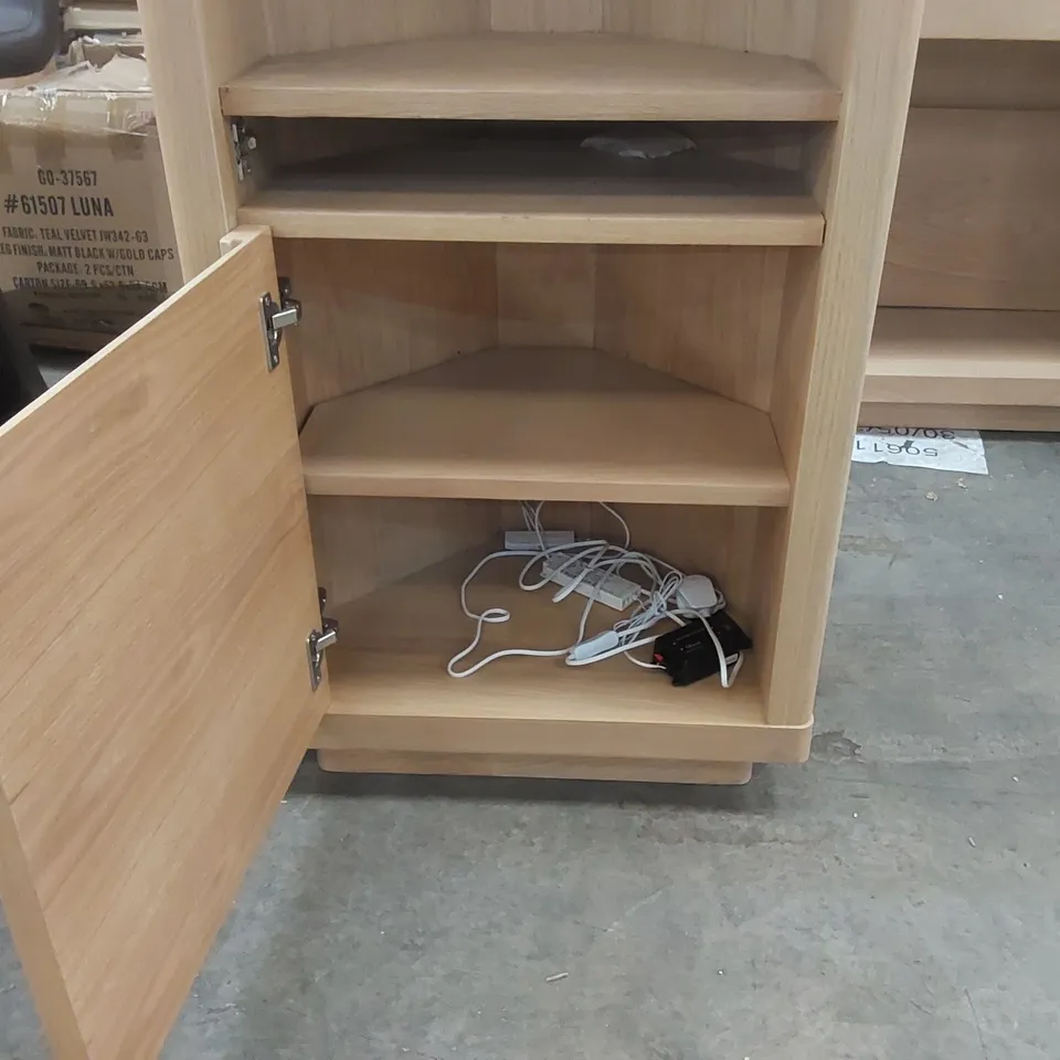DESIGNER WOODEN LED DISPLAY CABINET WITH GLASS SHELVES AND 1 DOOR - MISSING FRONT PANE