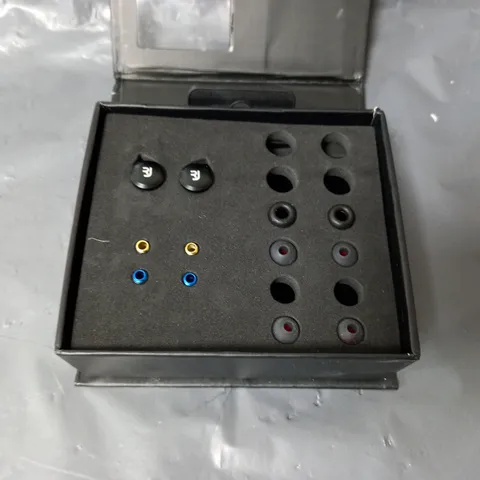 BOXED RESONATE INTERCHANGEABLE TUNING FILTERS 