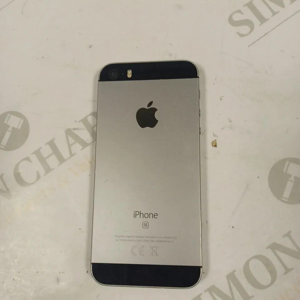 APPLE IPHONE SE SMARTPHONE 