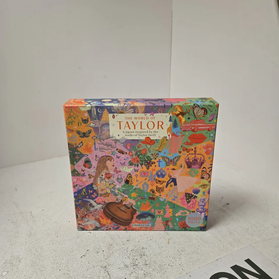 THE WORLD OF TAYLOR – 1000 PIECE JIGSAW PUZZLE (UNOFFICIAL; TAYLOR SWIFT-INSPIRED)