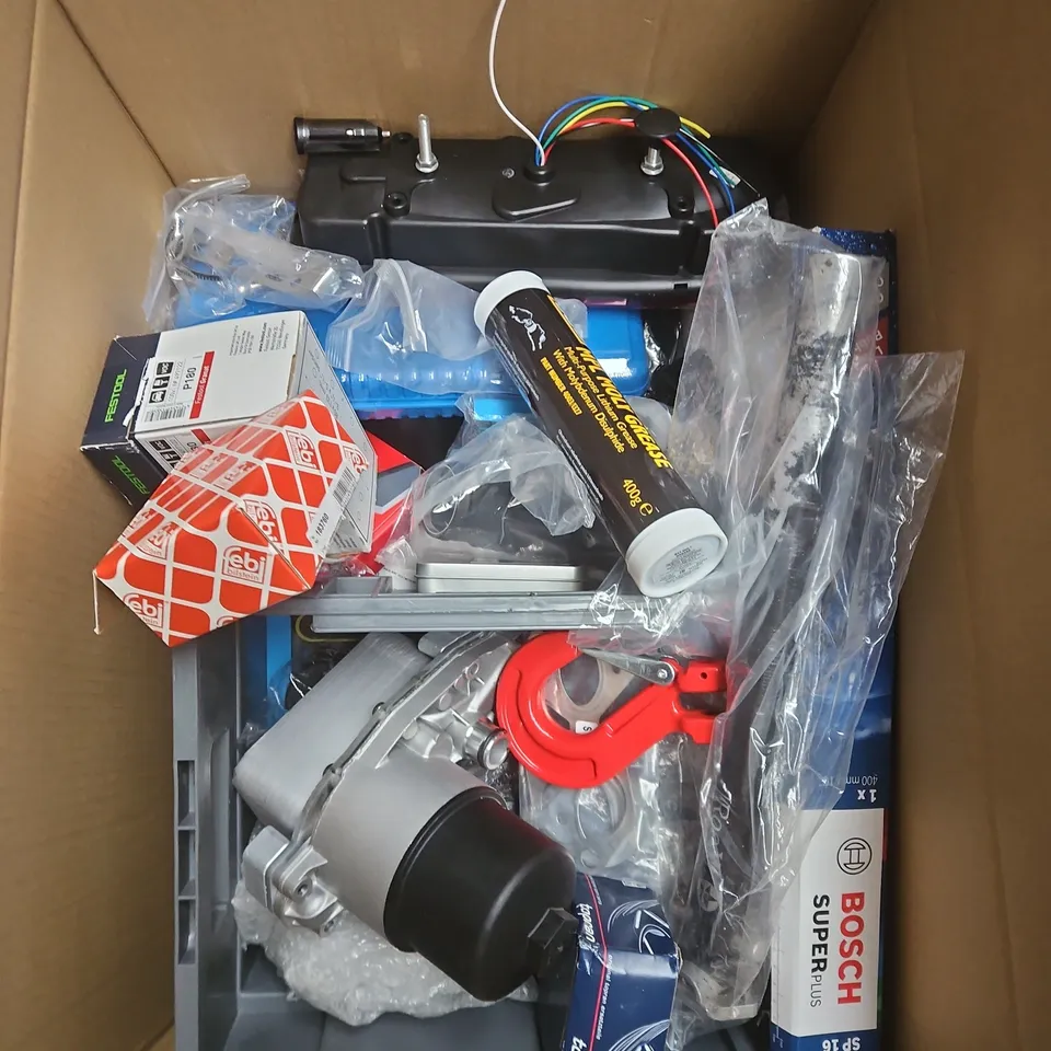 BOX OF APPROXIMATELY 20 ASSORTED CAR PARTS - COLLECTION ONLY