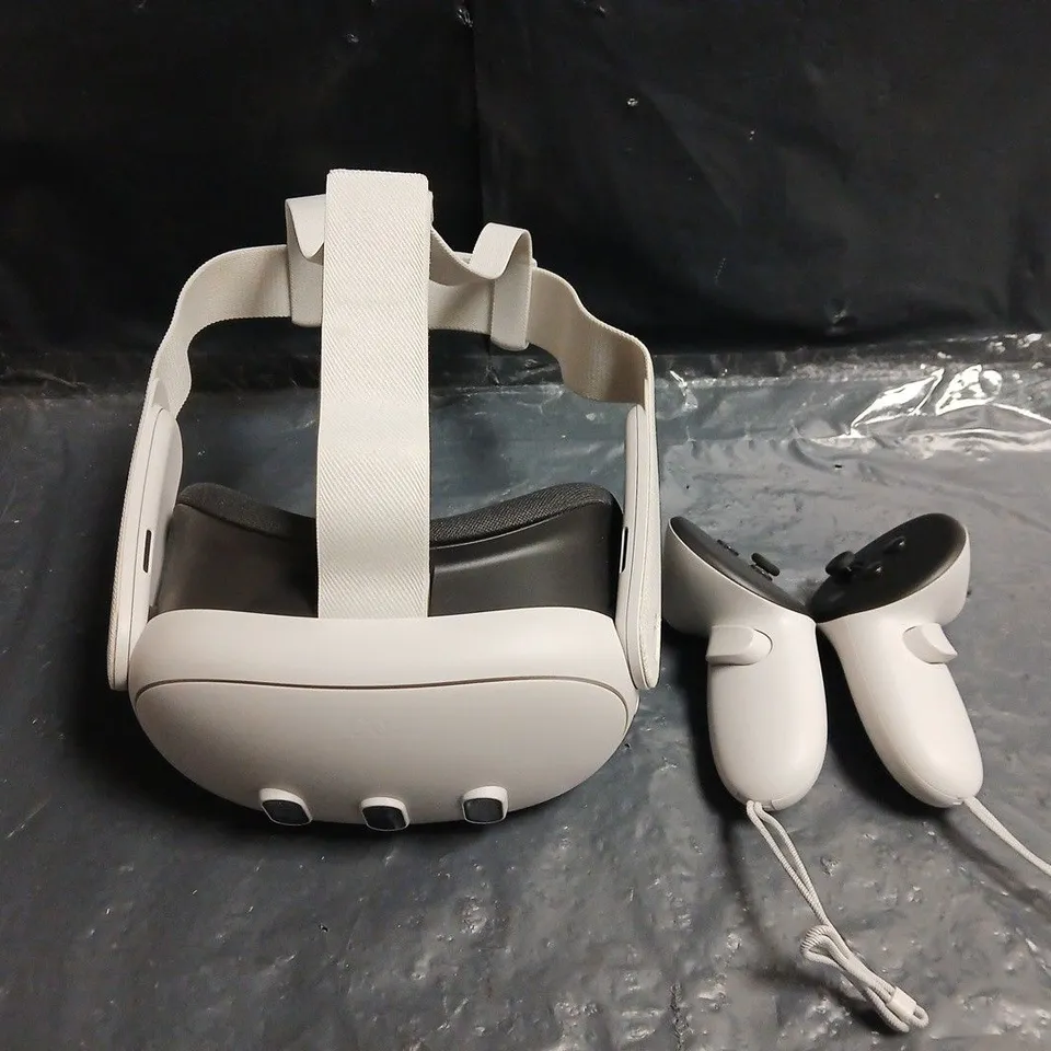 META QUEST 3 VR HEADSET WITH CONTROLLERS – 512 GB (BOXED)