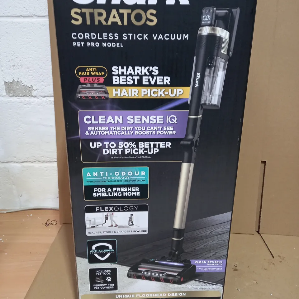 SHARK CORDLESS VACUUM IZ300UKT