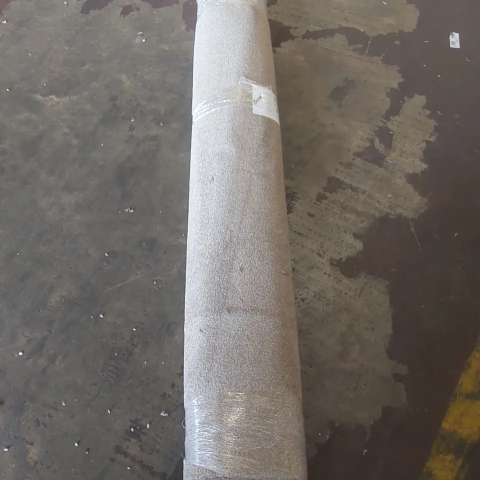 ROLL OF QUALITY MIGHTY TWIST BAMBOO CARPET - APPROXIMATELY 1.95 x 4m