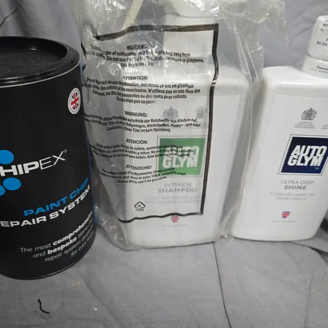 BOX OF ASSORTED ITEMS - AUTO GYM CLEANING - WYNNS - CHIPX  