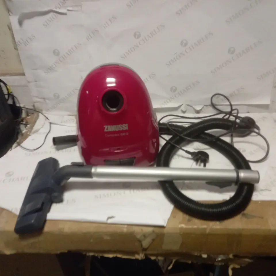 ZANUSSI RED 1.5L COMPACT VACUUM 