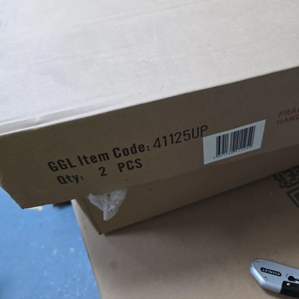 2X GISELA GRAHAM FAUX FLOWER CHRISTMAS WREATHS