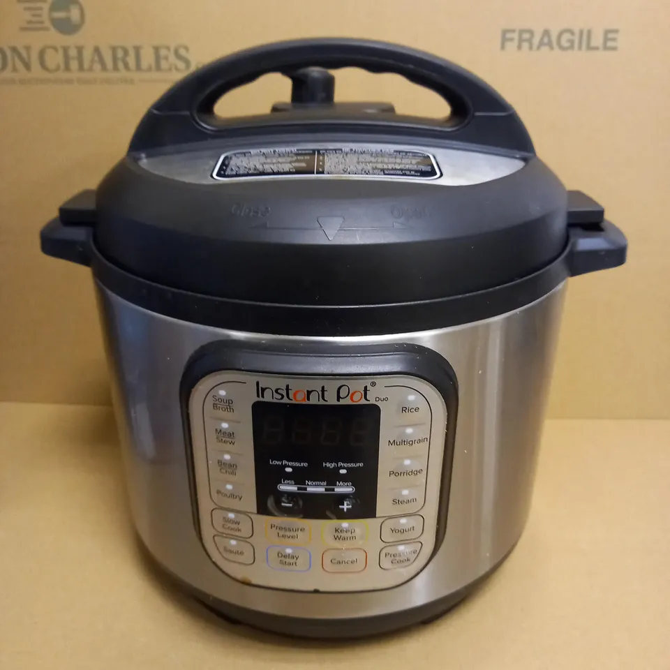 INSTANT POT DUO SMART PRESSURE COOKER