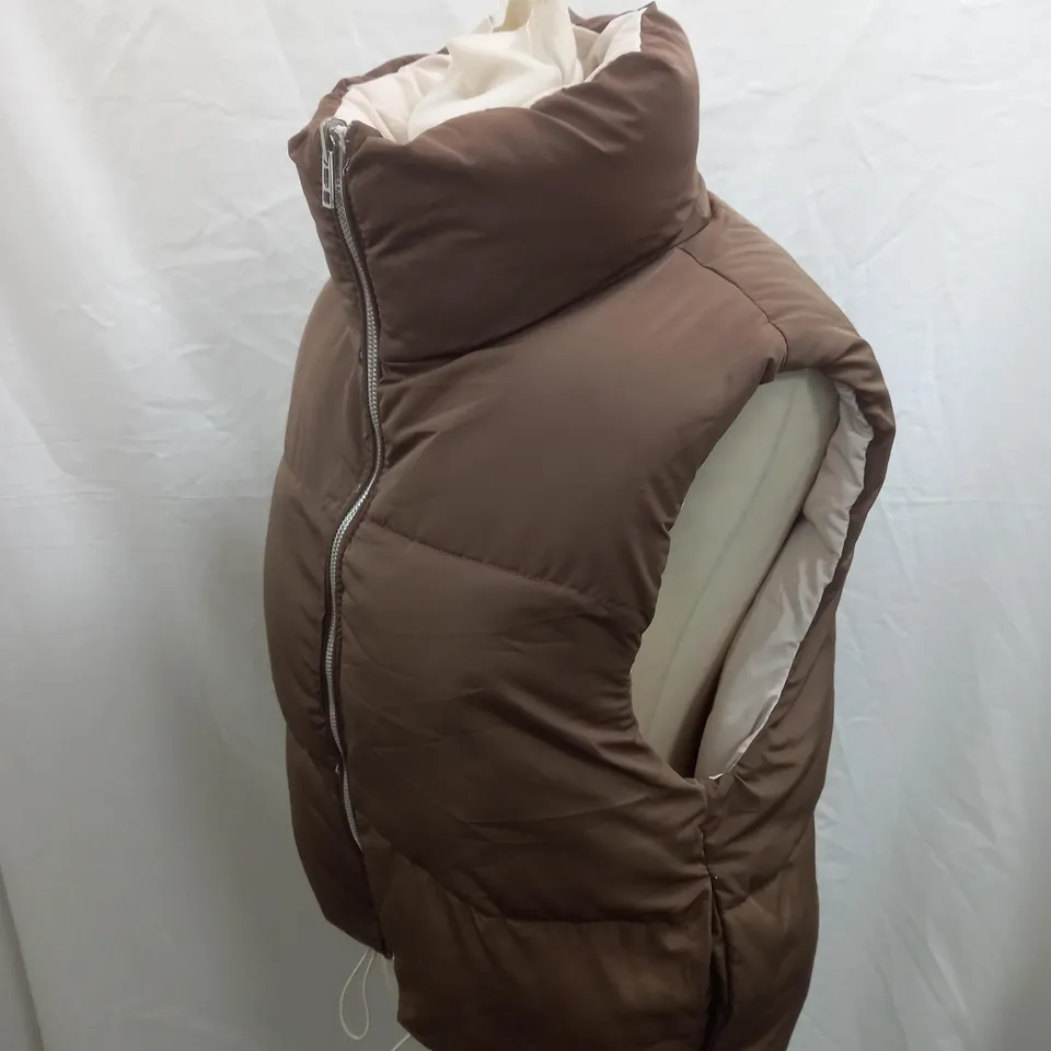 WOMANS BORWN & CRÈME GILET 