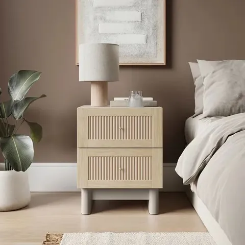 BOXED MAEVA 2 DRAWER WIDE BEDSIDE TABLE, LIGHT OAK EFFECT (1 BOX)