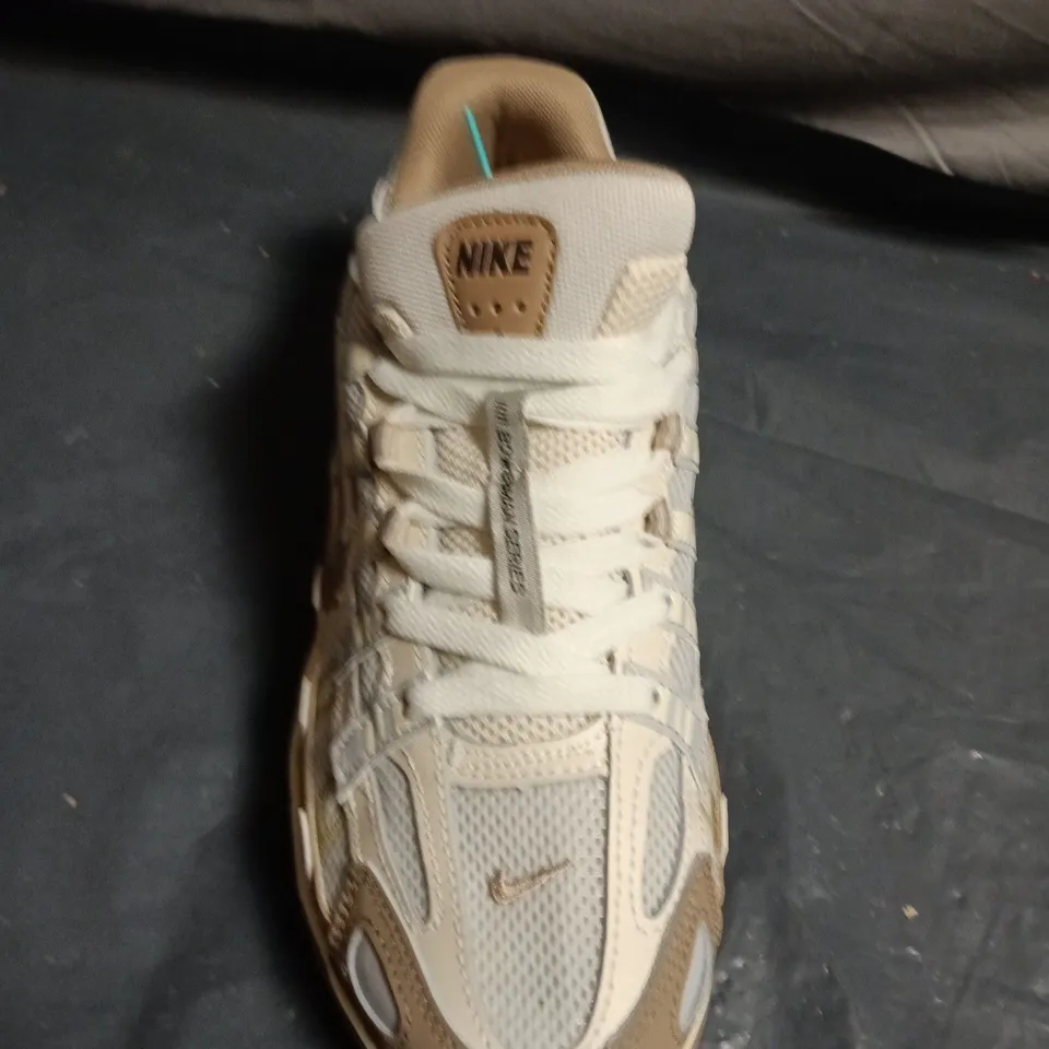 NIKE P-6000 TRAINING SHOES – UK SIZE 7.5