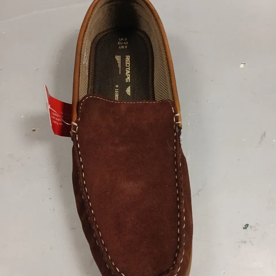 LOT OF 4 BOXED PAIRS OF RED TAPE BROWN SHOES - SIZES 8/12/6 X2