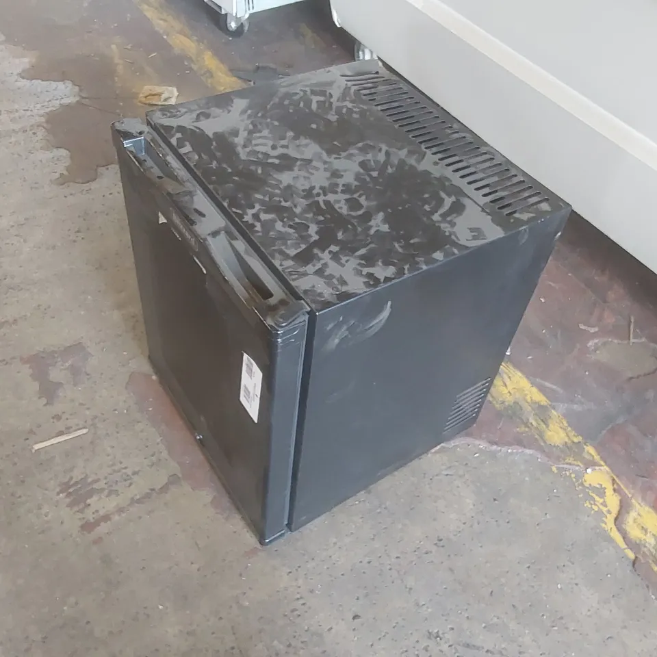 BLIZZARD BMB30 30L MINI BAR FRIDGE