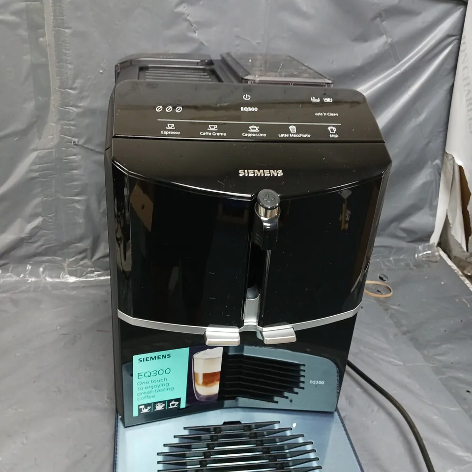 SIEMENS EQ300 COFFEE MACHINE  RRP £349