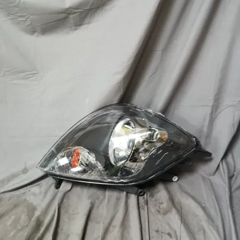 HEAD LAMP UNIT - FORD FIESTA MK6 