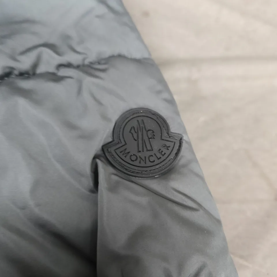 MONCLER PADDED COAT IN GREY - SIZE UNSPECIFIED