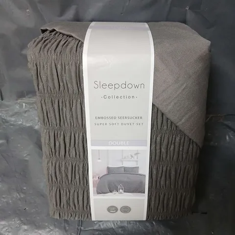 SLEEPDOWN EMBOSSED SEERSUCKER SUPER SOFT DUVET SET IN GREY - DOUBLE