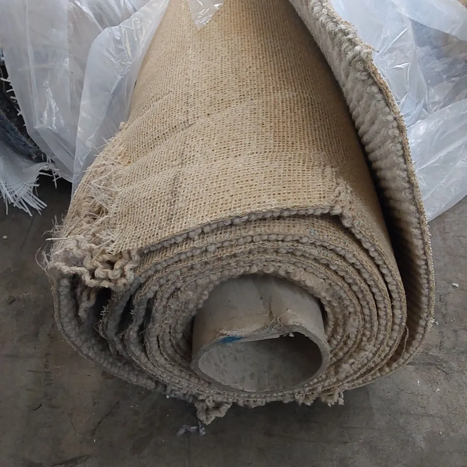 ROLL OF QUALITY DAKOTA PARCHMENT CARPET // SIZE: APPROXIMATELY 5 X 4.6m