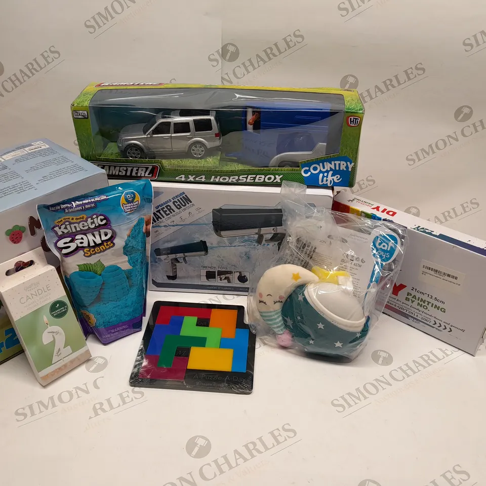 APPROXIMATELY 30 ASSORTED TOYS AND ACCESSORIES TO INCLUDE; 