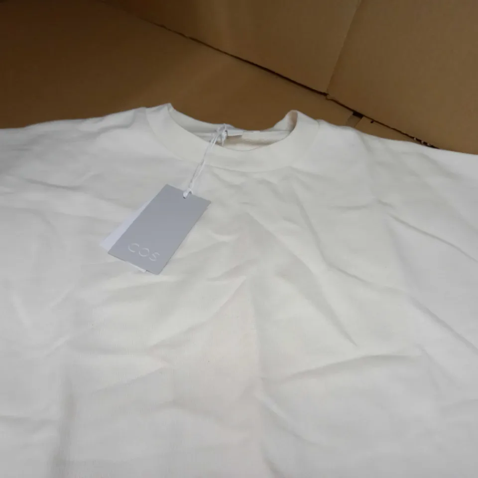 COS CREAM SHORT SLEEVED TOP - MEDIUM