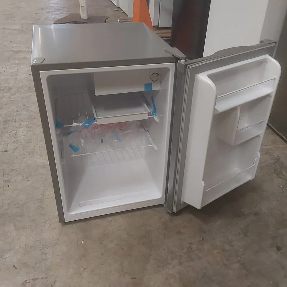 LOGIK LTT68S23 MINI FRIDGE