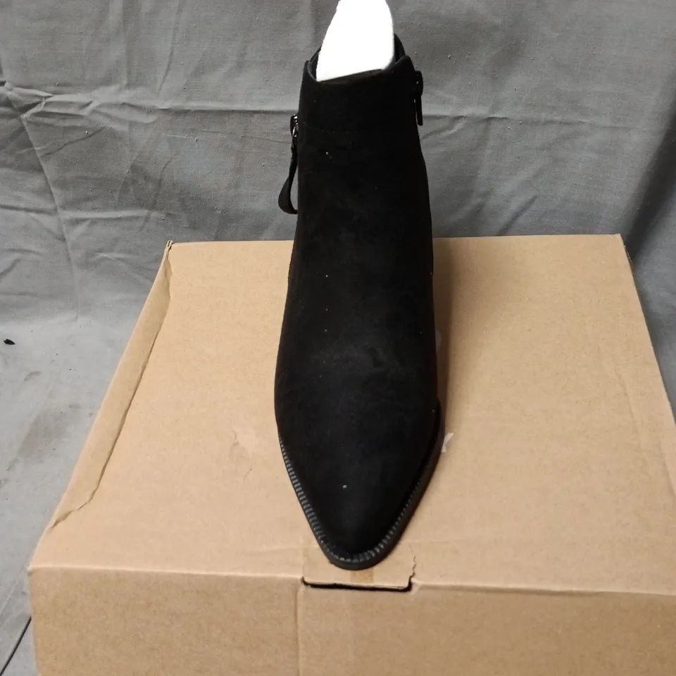 VERY WOMEN'S BLACK SUEDE ANKLE BOOT WITH SIDE ZIP – UK SIZE 4 WIDE FIT BOXED