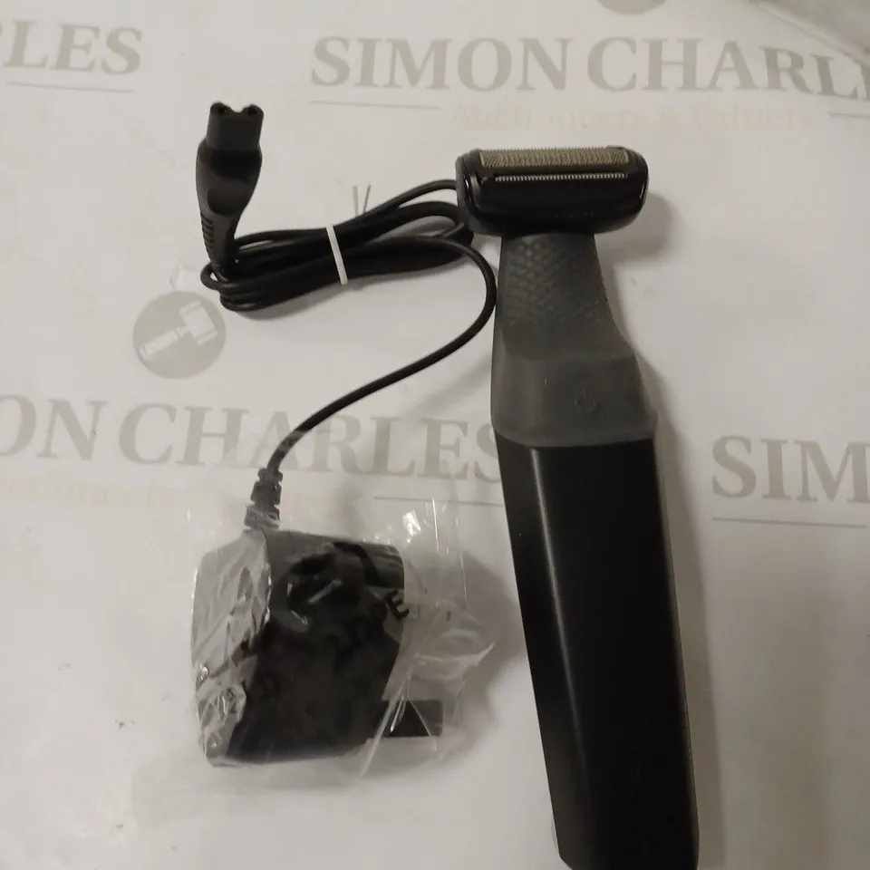 PHILIPS SERIES 3000 SHOWERPROOF BODY GROOMER
