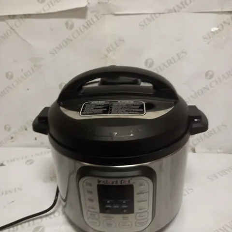 INSTANT POT DUO ELECTRIC PRESSURE COOKER 