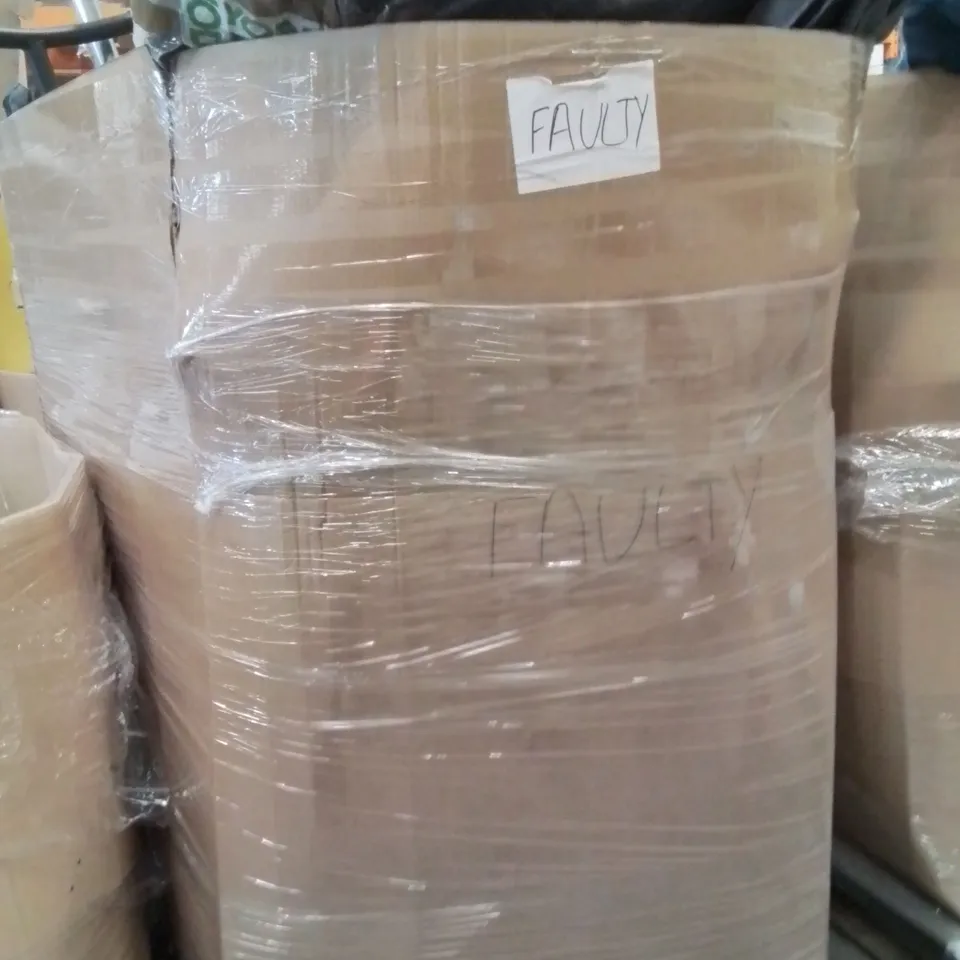 PALLET OF ASSORTED HOUSEHOLD GOODS AND PRODUCTS TO INCLUDE;PARASOL,SUN LOUNGER,IRONING BOARD