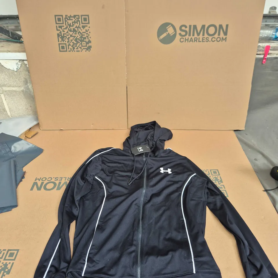UNDER ARMOUR MEN'S JACKET – BLACK WINDBREAKER WITH WHITE PIPING, SIZE M (UK MEDIUM)