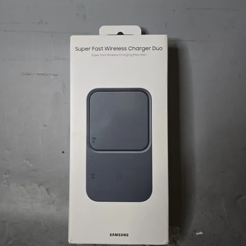 BOXED SAMSUNG SUPER FAST WIRELESS CHARGER DUO