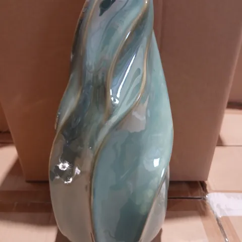 APPROXIMATELY 8 GISELA GRAHAM LONDON TURQUOISE CERAMIC VASE – DECORATIVE