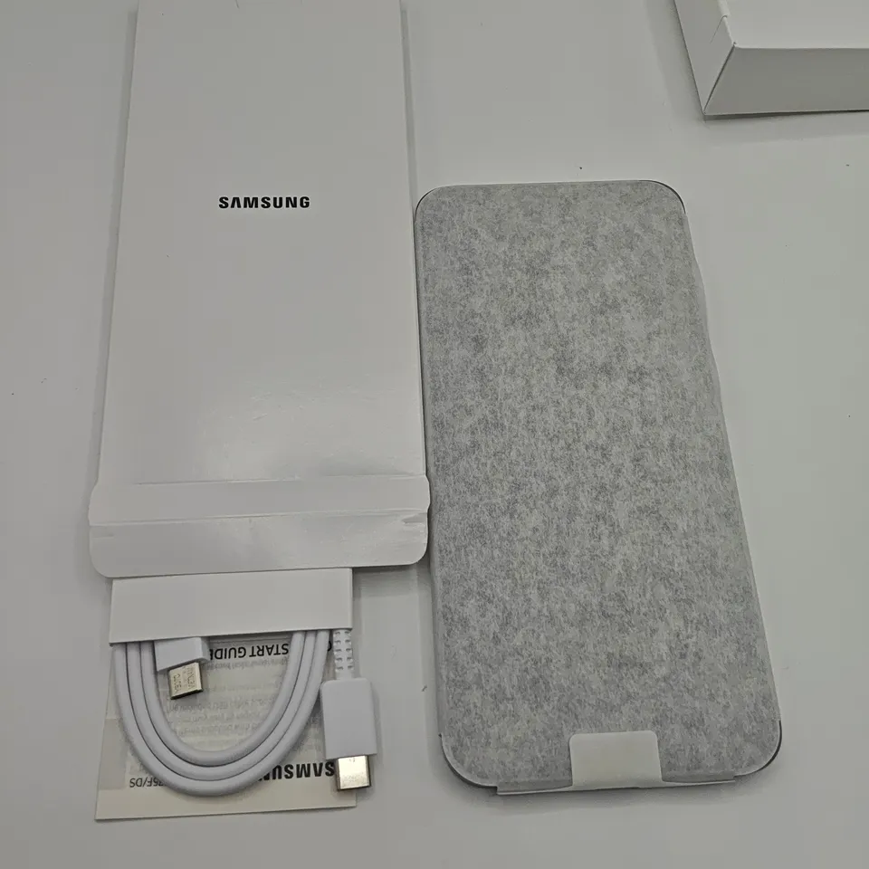 BOXED SAMSUNG GALAXY A17 4/128GB IN GRAY - SM-A175F