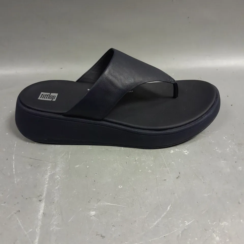 PAIR OF FITFLOP F-MODE LEATHER FLATFORM SANDALS - 6.5