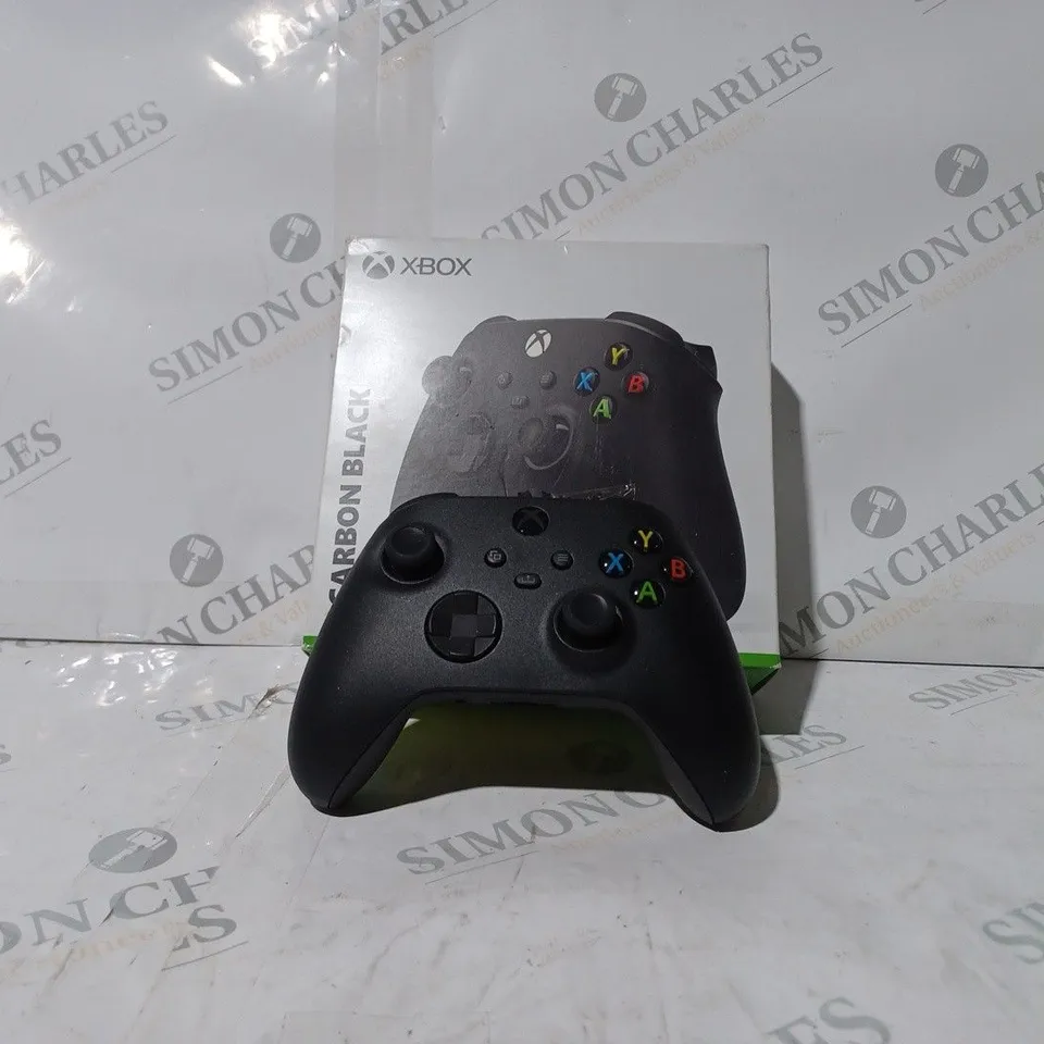 BOXED XBOX ONE CARBON BLACK CONTROLLER