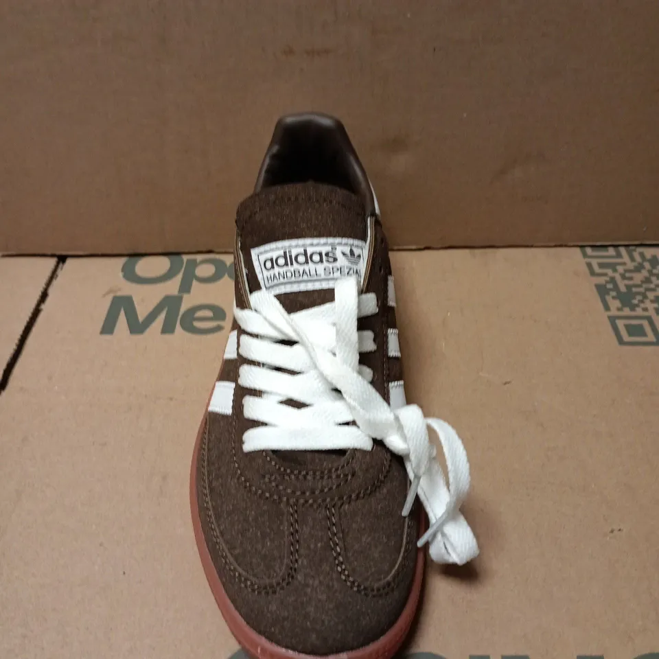 ADIDAS HANDBALL SPEZIAL TRAINERS – BROWN SUEDE WITH WHITE STRIPES SIZE 7