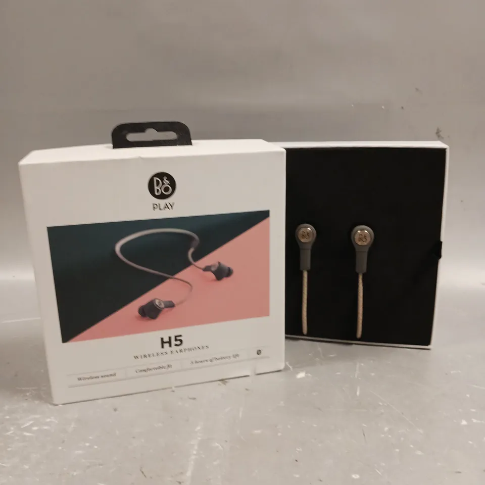 BOXED B&O PLAY H5 WIRELESS EARPHONES 