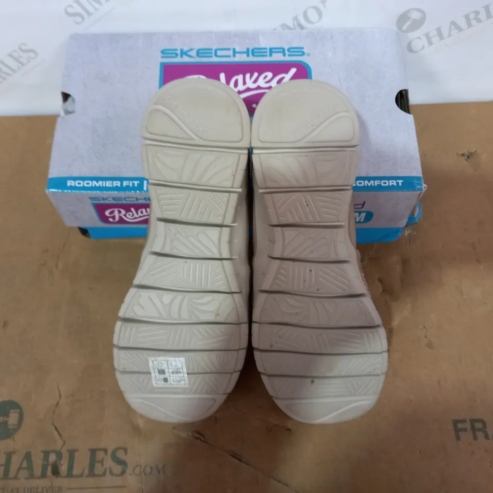 BOXED PAIR OF SKECHERS - SIZE 3