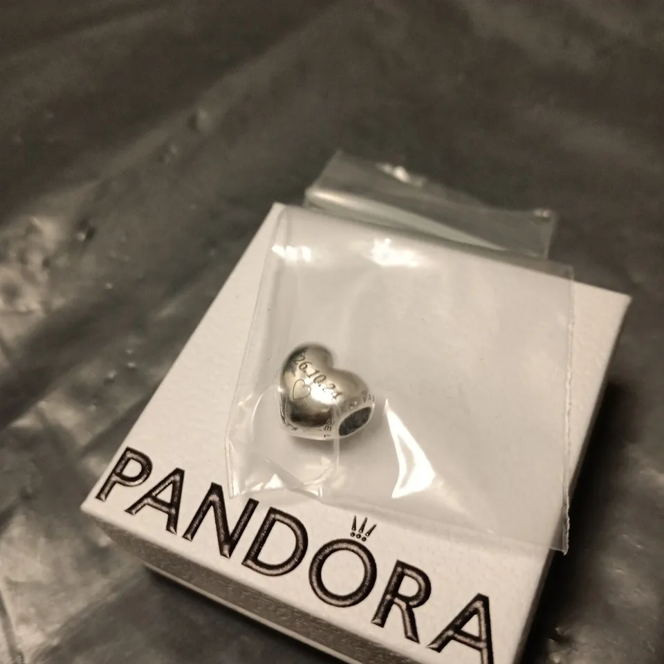 PANDORA HEART CHARM BEAD – SILVER-TONE IN PRESENTATION BOX