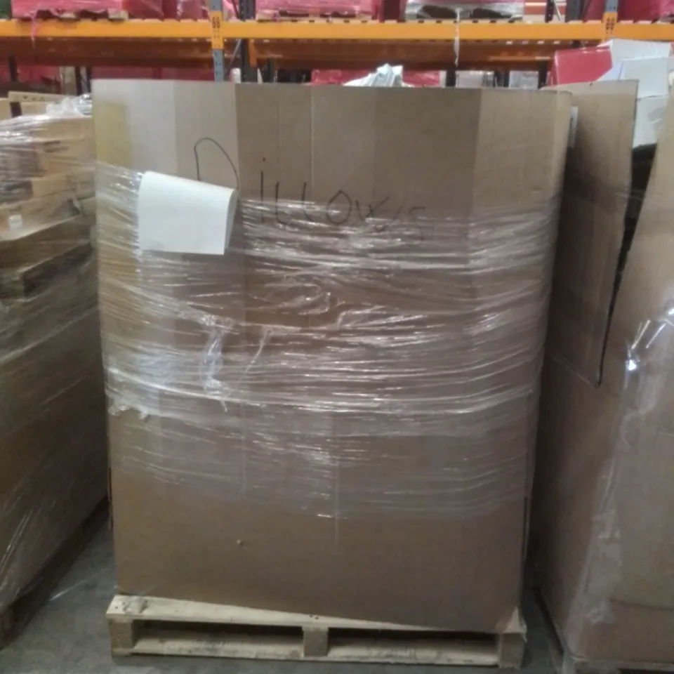 PALLET CONTAINING LARGE QUANTITY OF HIGHSTREET SOFT ITEMS TO INCLUDE, SUPERSOFT SEAT CUSHIONS, ULTRASMOOTH NECK PILLOWS, MEMORY FOAM BACK CUSHIONS ETC