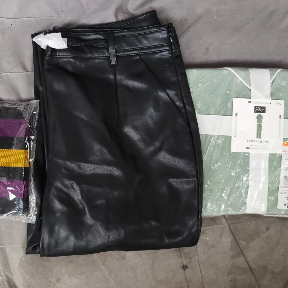 APPROXIMATELY 20 ASSORTED CLOTHING AND FASHION PRODUCTS IN VARIOUS STYLES AND SIZES - COLLECTION ONLY