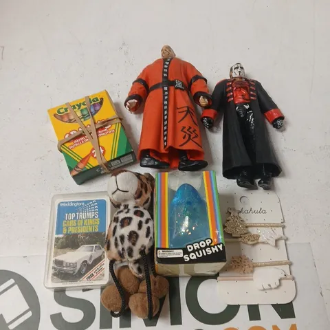 APPROXIMATELY 10 ASSORTED TOYS AND GAMES TO INCLUDE CRAYONS, FIGURINES, DROP SQUISHY ETC  